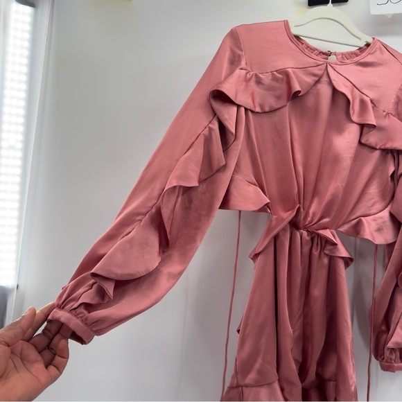 Nasty Girl cutout pink the old satin romper pink open back long sleeve size 8 - Picture 11 of 14